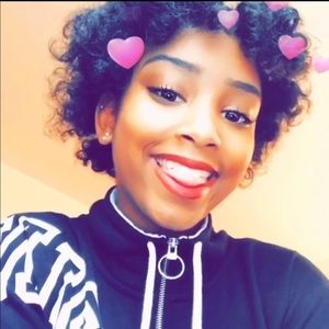 Meet your Posher, Tiara