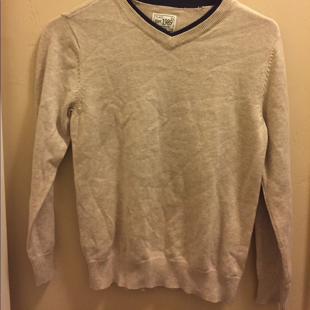 Boys sweater size 7/8 Medium children's place