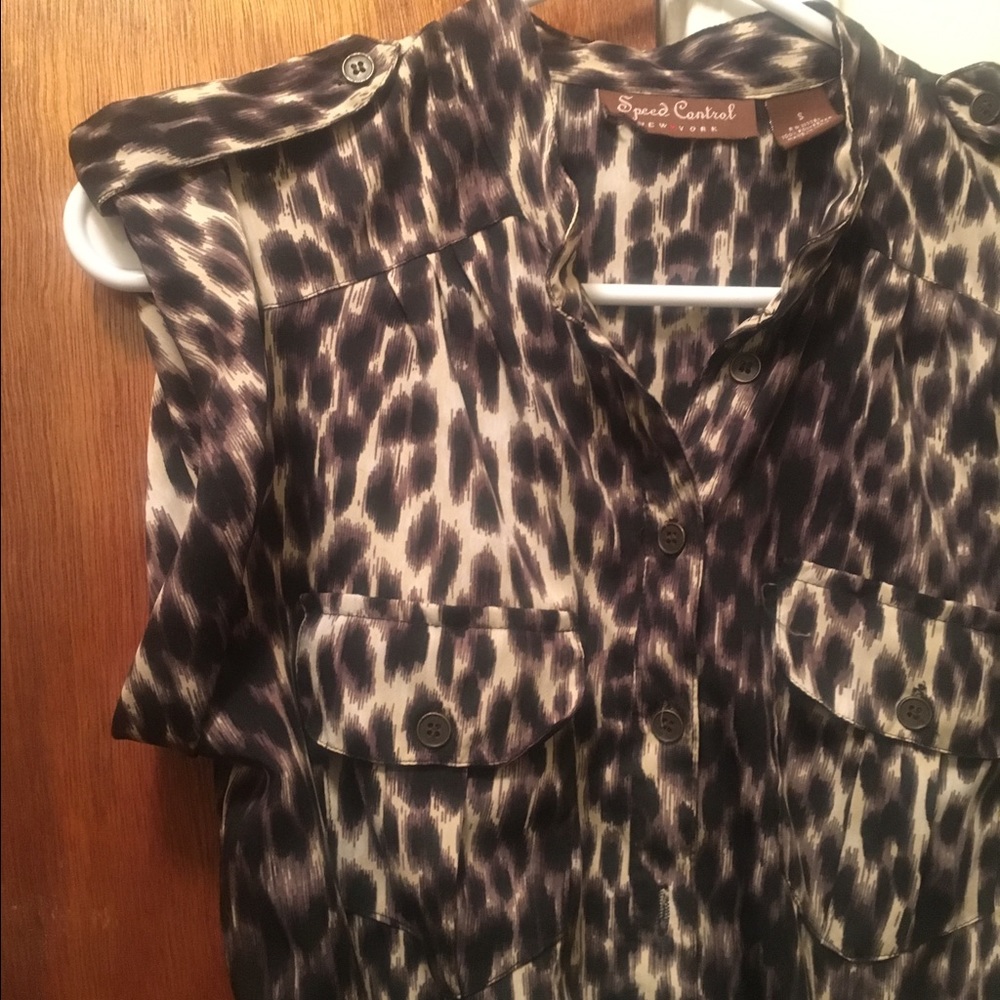 Small leopard print dress/ sleeveless