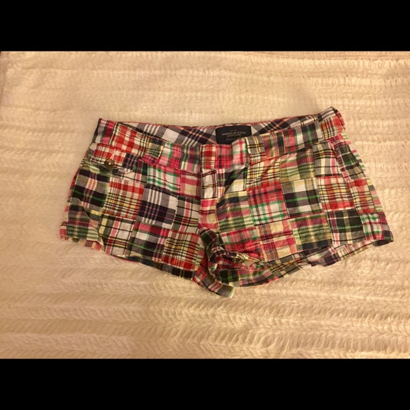 FLASH 🐸Shorty Shorts! American Eagle Plaid size 2 - Picture 1 of 3