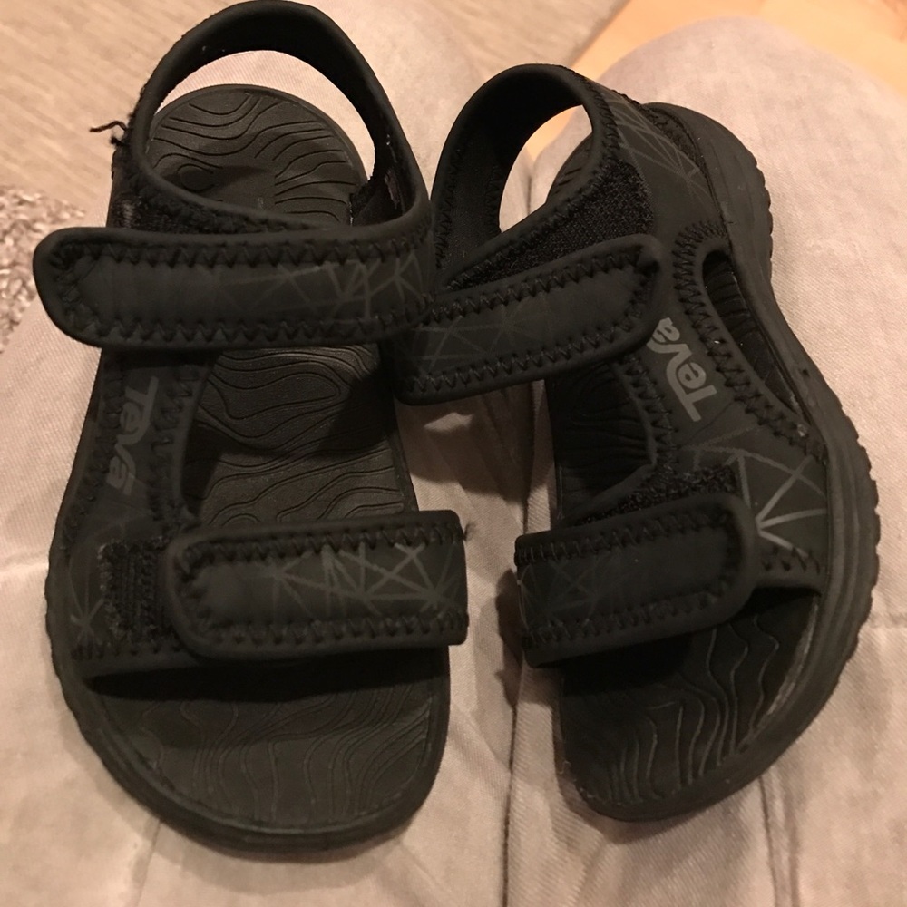 Toddler teva sandals