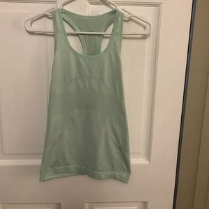 Lululemon swiftly tech racerback size 4