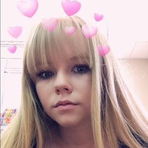 Meet your Posher, Tabitha