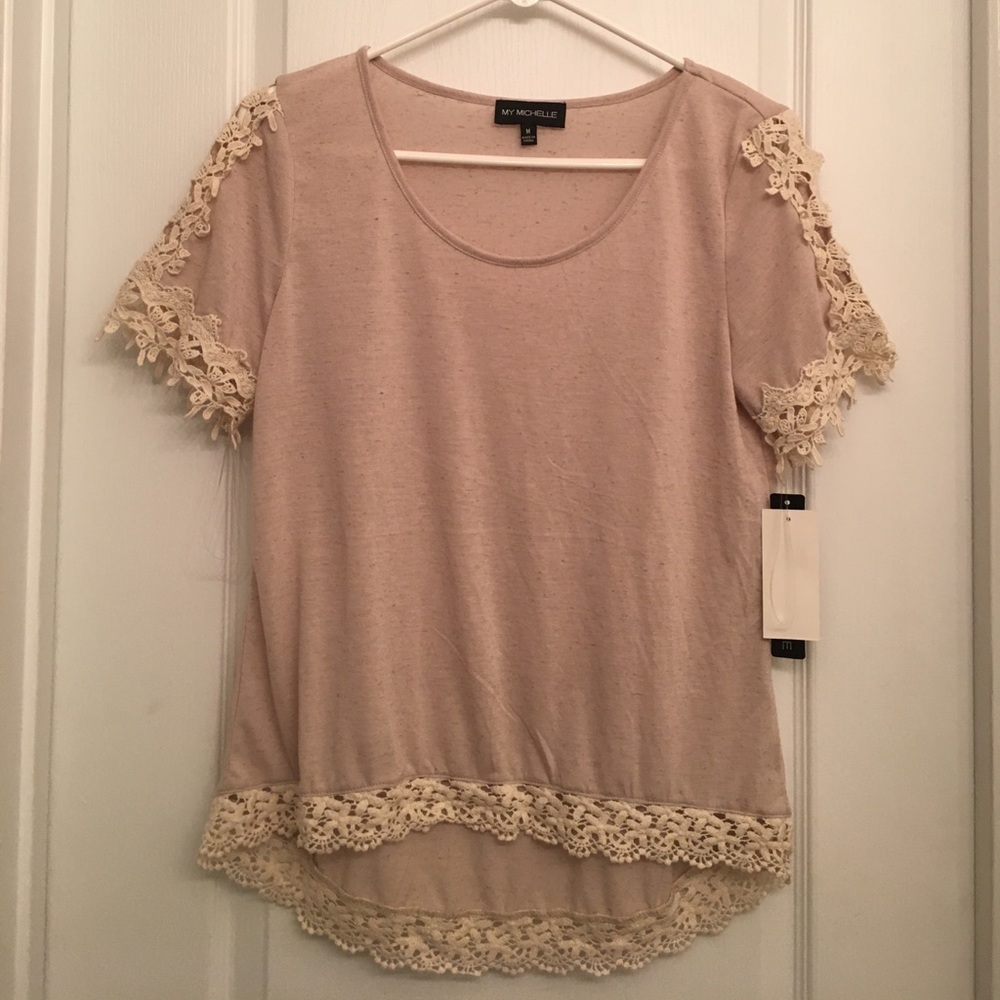 Lace embroidered tee shirt