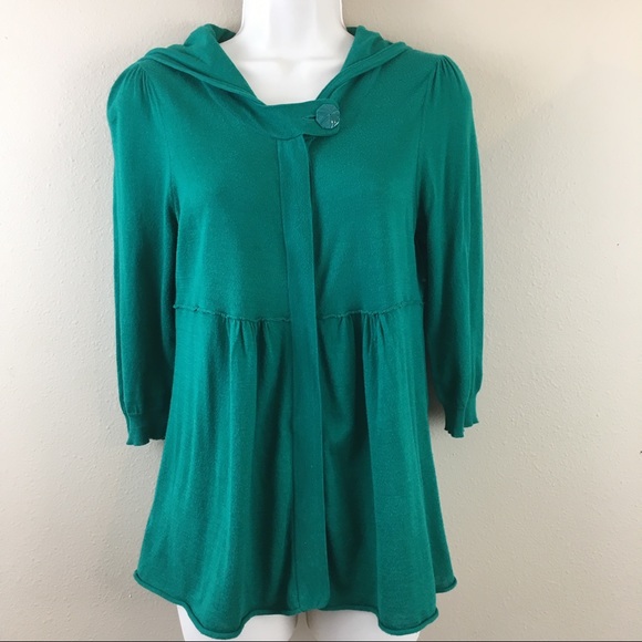 Anthropologie Tops - ⬇️ Anthropologie Emerald green Moth hooded top