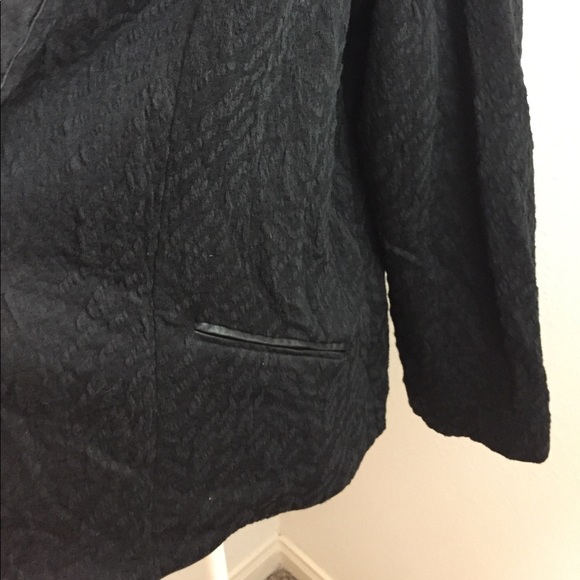 Chico's Black Open Front Blazer - Picture 3 of 5
