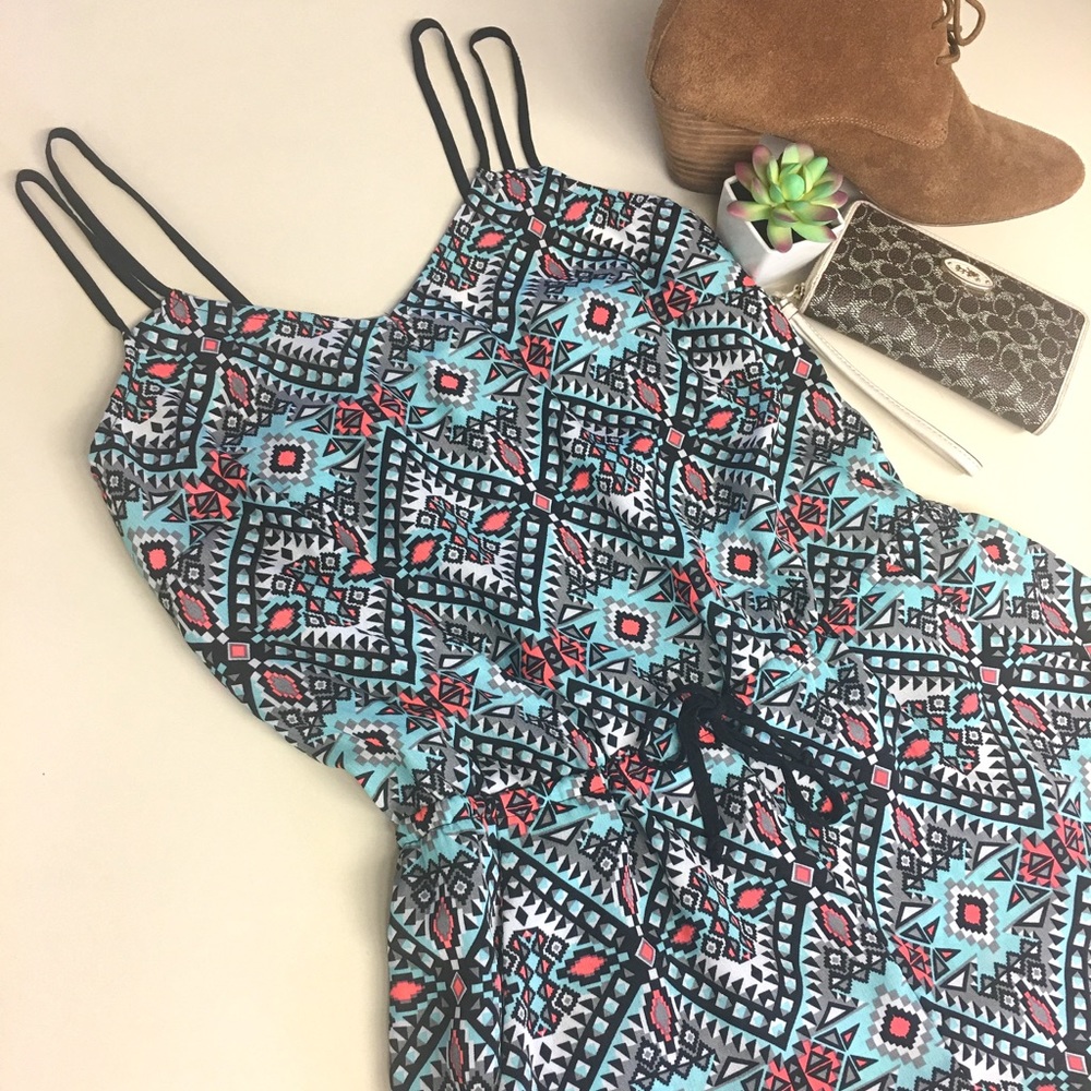 Patterned Romper Slip-on Cinch Waist with Pockets - Picture 1 of 8