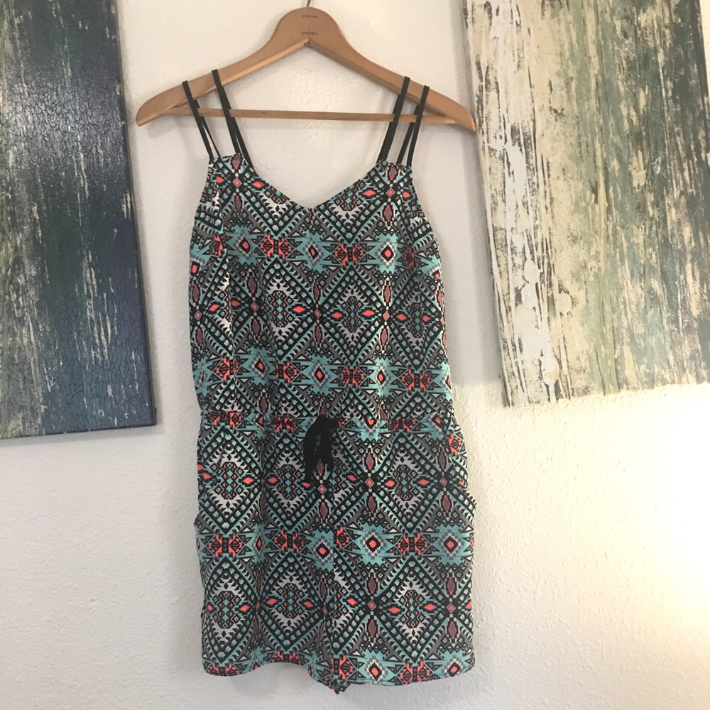 Patterned Romper Slip-on Cinch Waist with Pockets - Picture 6 of 8