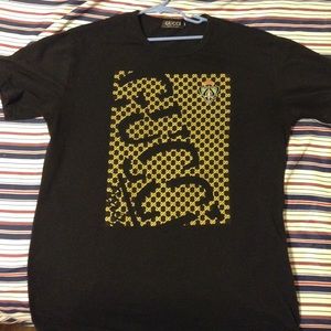 Authentic Gucci shirt, xl but fits like a large!