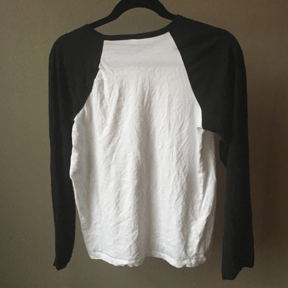 ⚫️BASEBALL TEE⚫️ - Picture 2 of 4