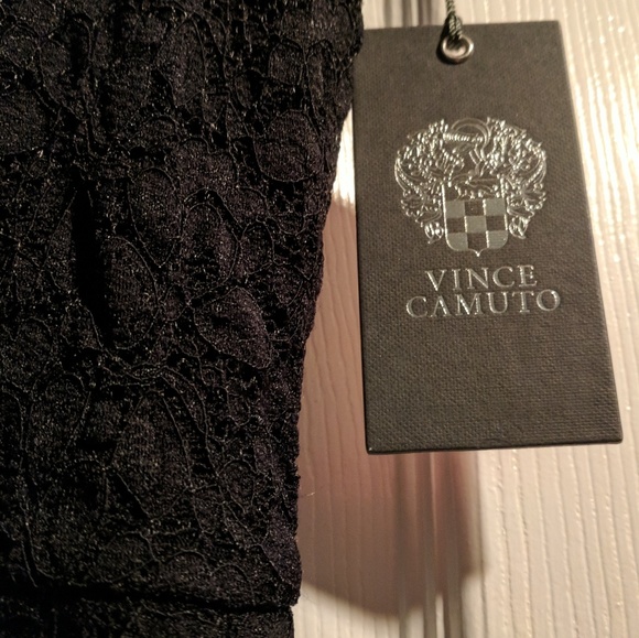 Vince Camuto top NWT - Picture 3 of 3