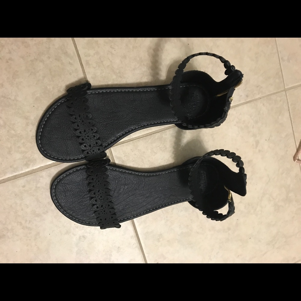 abercrombie sandals