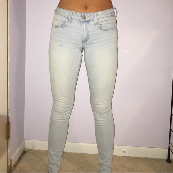 American Eagle lightwash "jeggings" - Picture 2 of 4