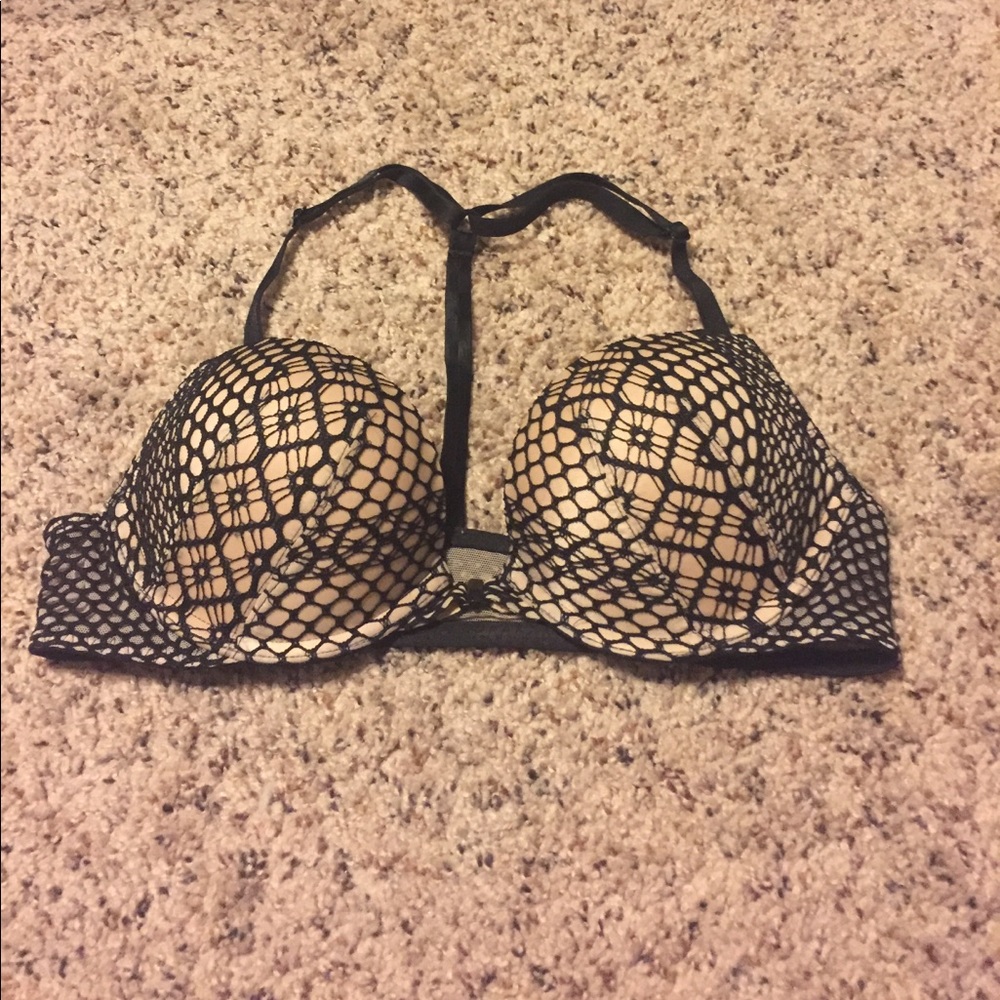 VS Bombshell Bra - like new!