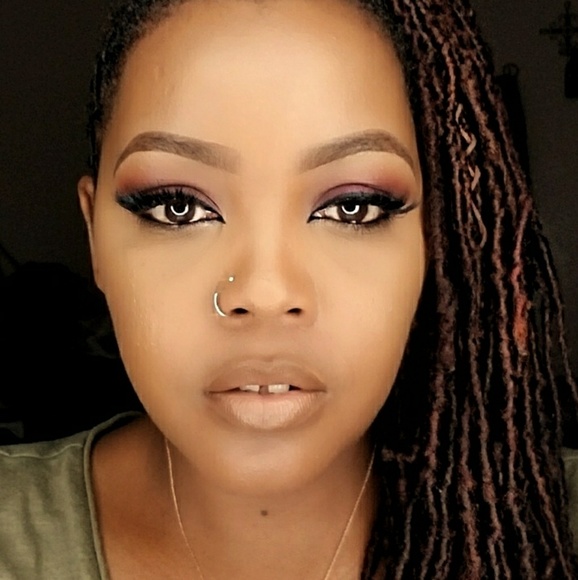 Meet your Posher, Shaylen - Picture 3 of 4