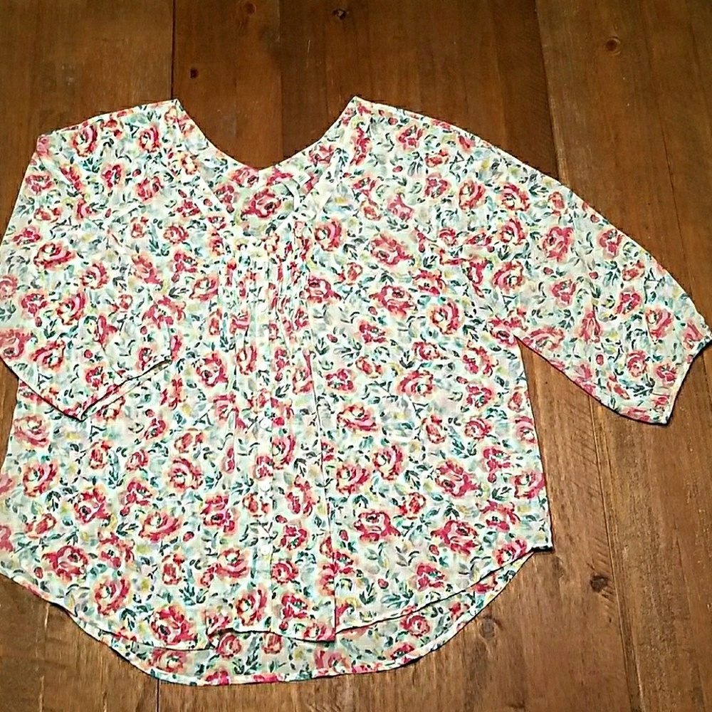*SOLD!* Lauren Conrad - Flowy Floral Blouse