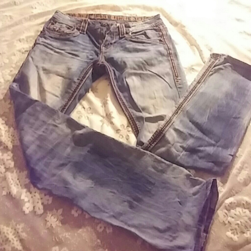 Rock Revival. Jean