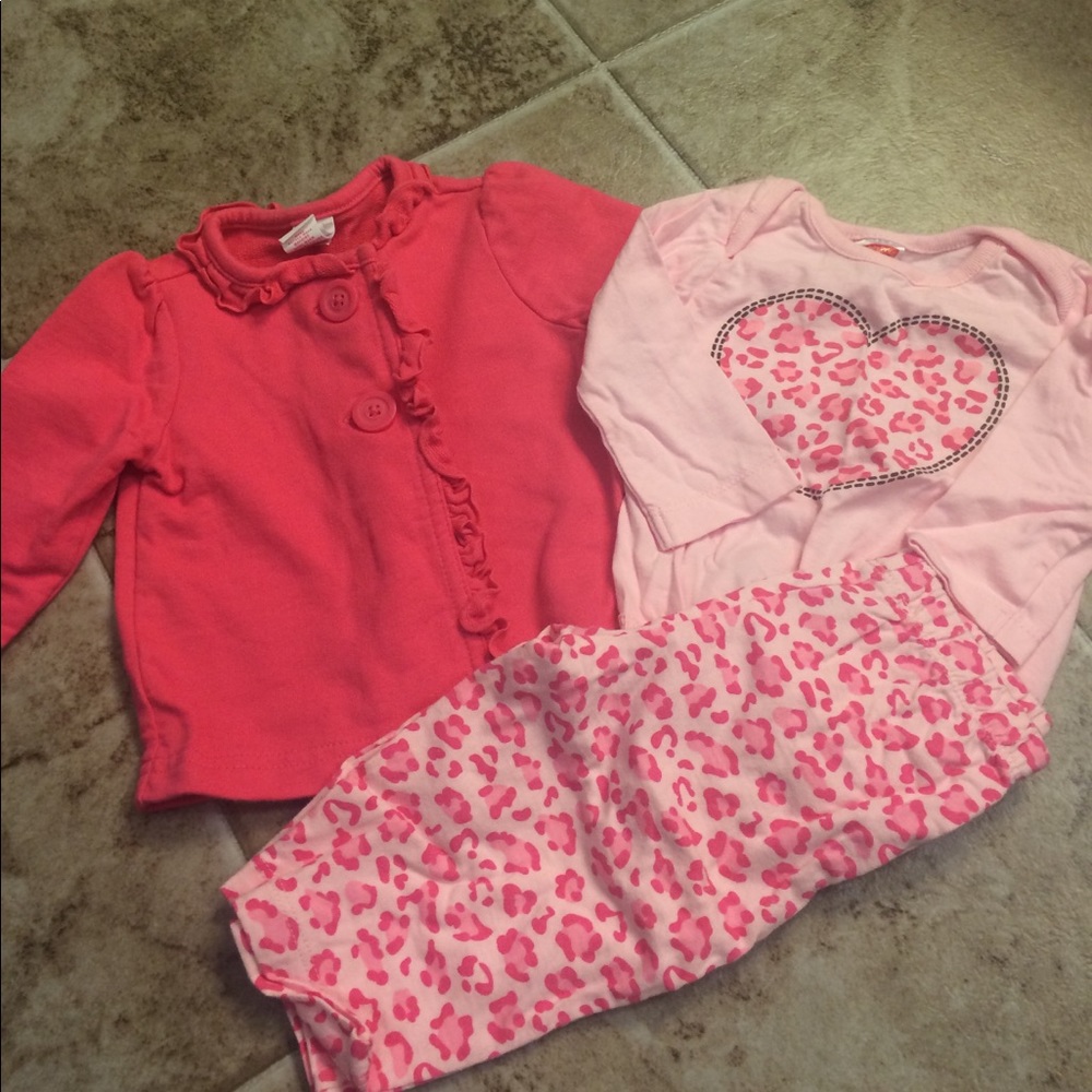 Outfit and coat bundle