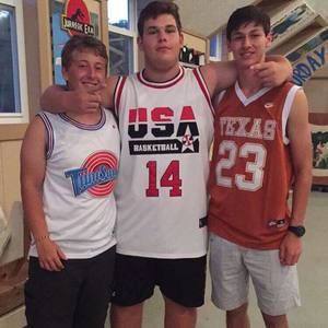 Meet your Posher, Zach