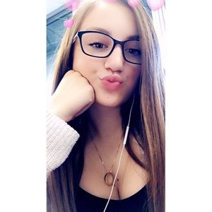 Meet your Posher, Logan