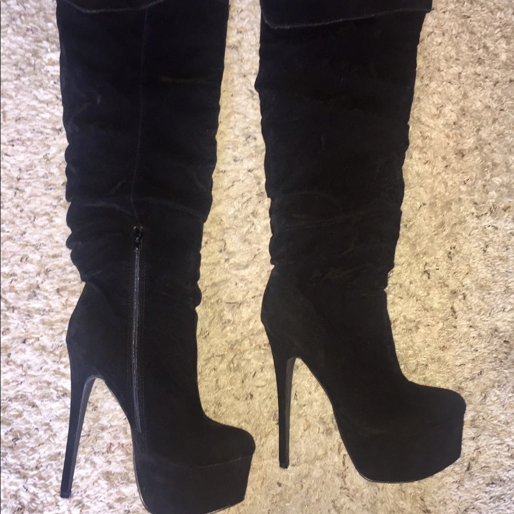 Thigh High Black Boots (I'm 5'5)