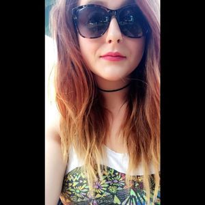 Meet your Posher, Whitney