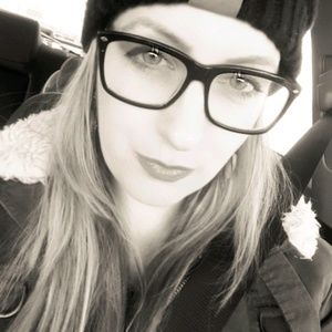 Meet your Posher, Jenn