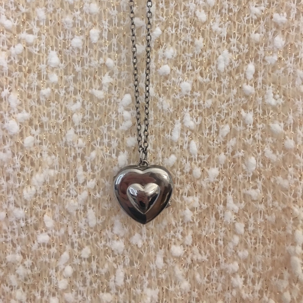 Betsey Johnson necklace