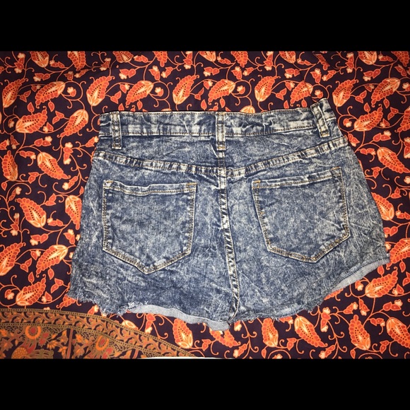 High Waisted Stone Washed Shorts - Picture 2 of 2