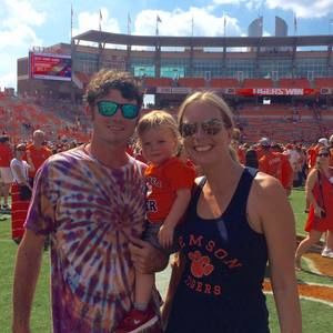 Meet your Posher, Laura