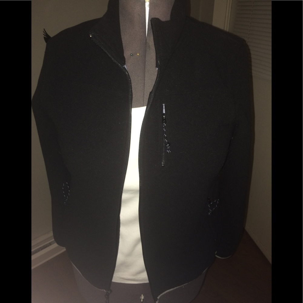 Gently worn Old Navy black fleece zip jacket
