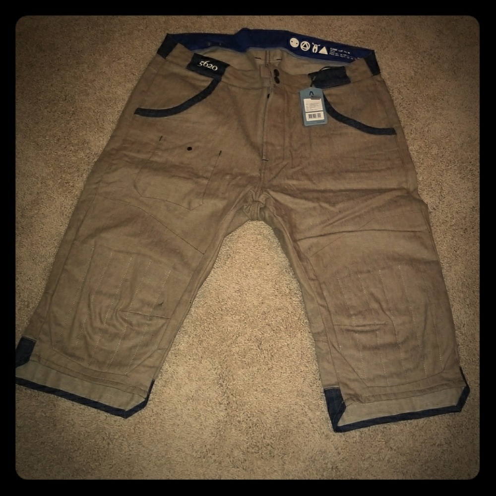 GSTAR SHORTS