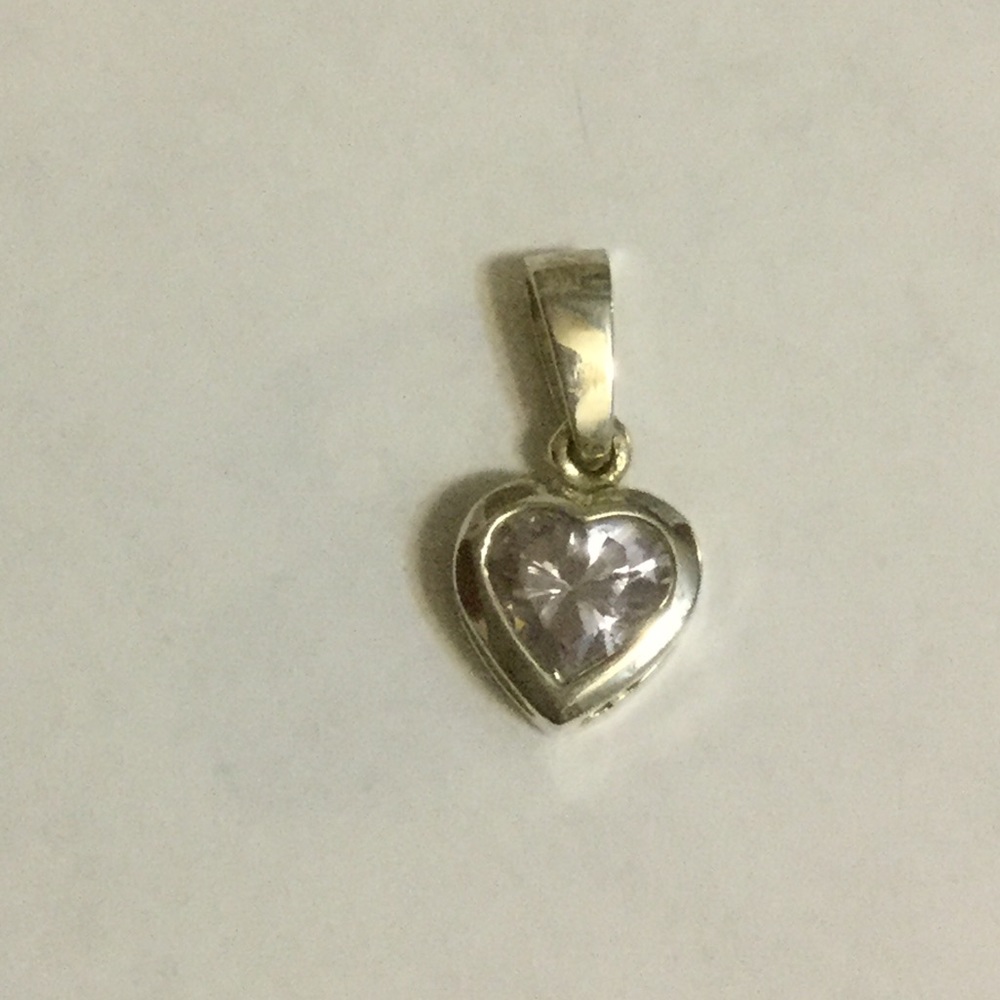 Sterling silver 💜 pendant.