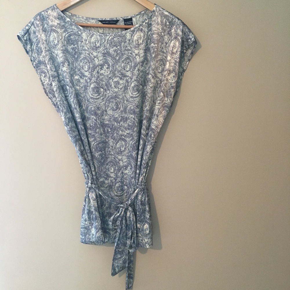 New York & Company Career Shirt Medium