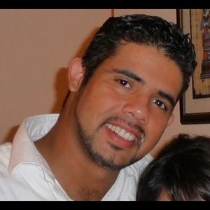 Meet your Posher, Moises