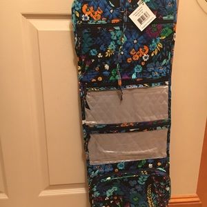 Brand New Vera Bradley Hanging Organizer