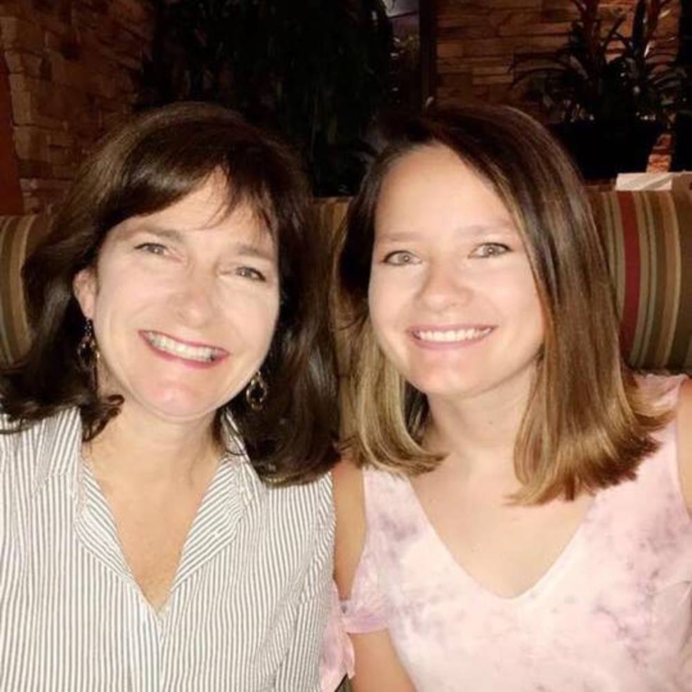 Meet your Posher, Cynthia