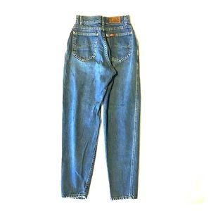 Vintage high waisted Lee jeans!