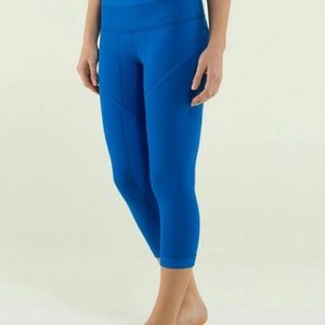 Bright blue lululemon crops size 8