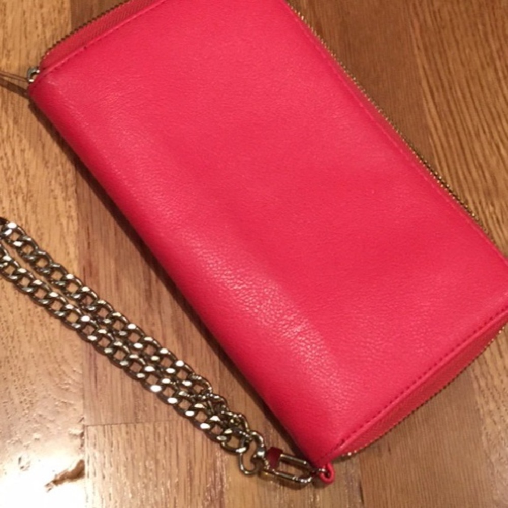 olivia + joy wristlet
