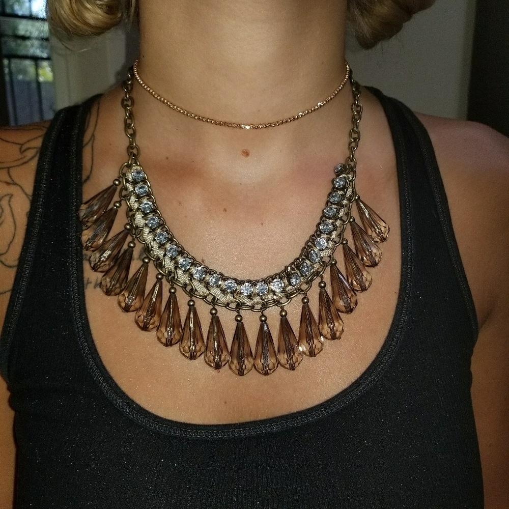 Neutral glam necklace