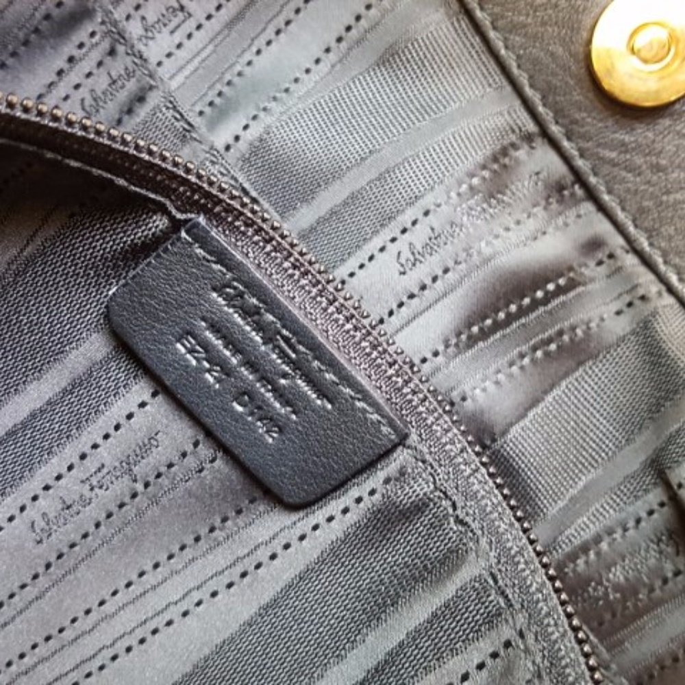 AUTH Ferragamo Leather Crossbody Hobo - Picture 4 of 8