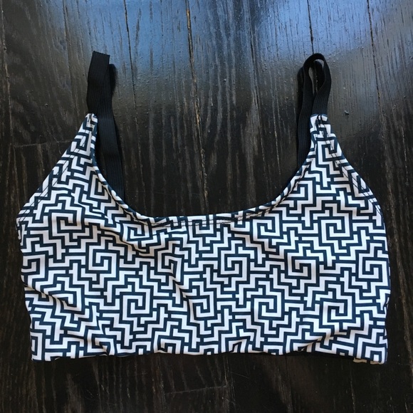 Onzie Other - NWOT ONZIE sports bra