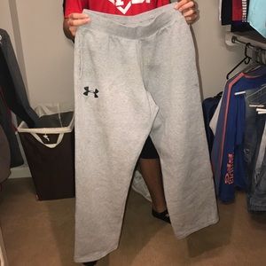great condition under armour sweatpants size L