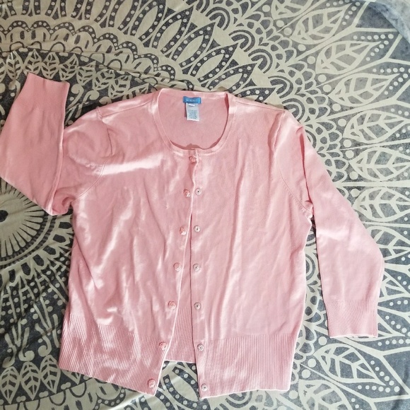 U-NI-TY Sweaters - Boutique button up cardigan