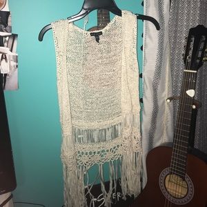 PACSUN TRENDY FRINGE VEST