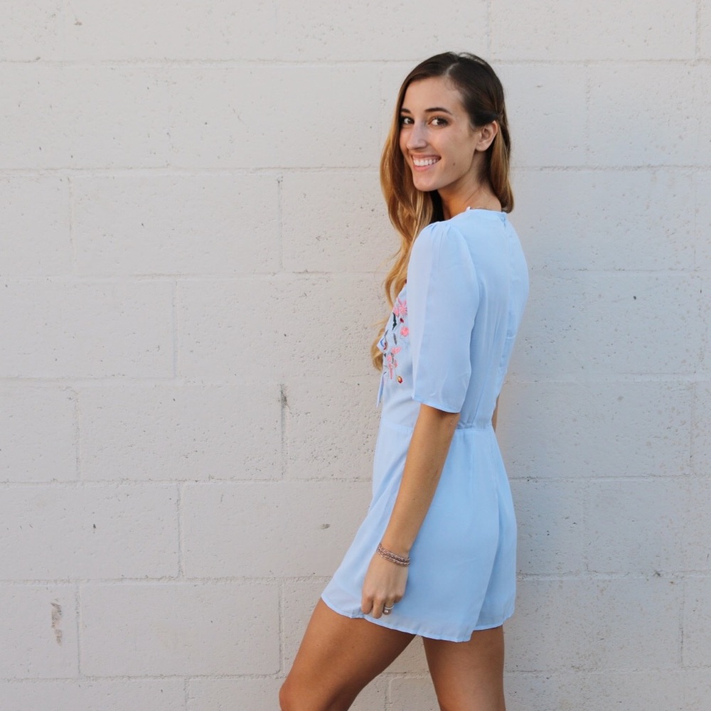 floral embroidered romper - Picture 5 of 5