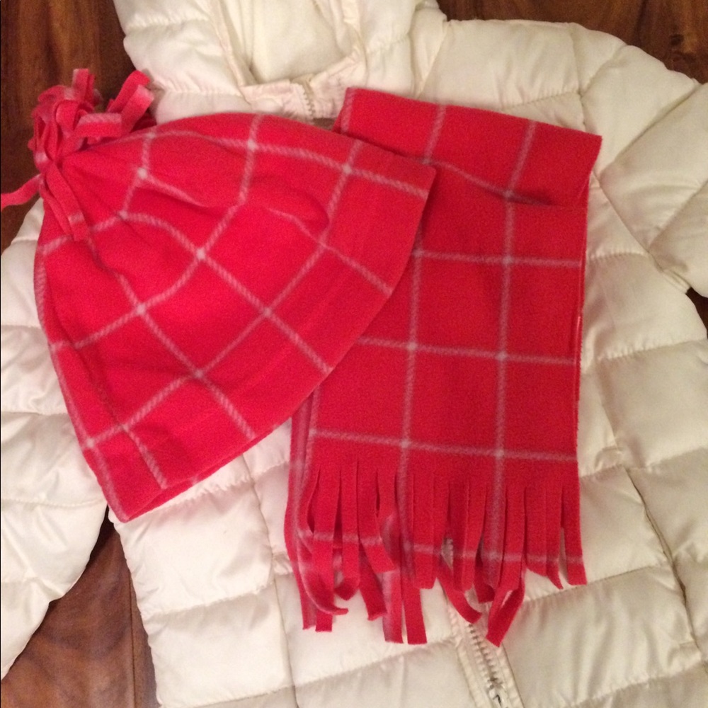 Winter hat and scarf set