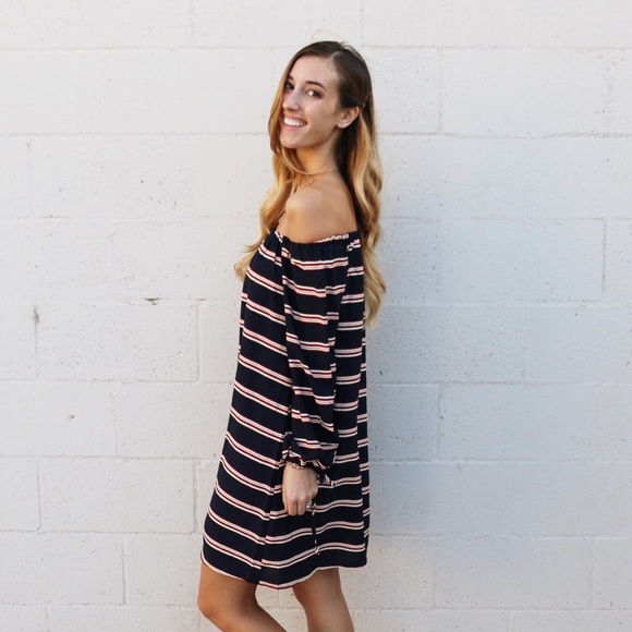 off the shoulder dress - Picture 2 of 4