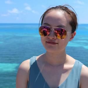 Meet your Posher, Qianyi cathy